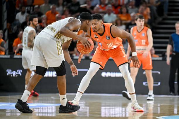 阿曼的友谊 阿曼的友谊