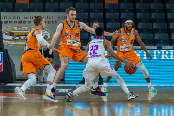 能否在客场 能否在客场